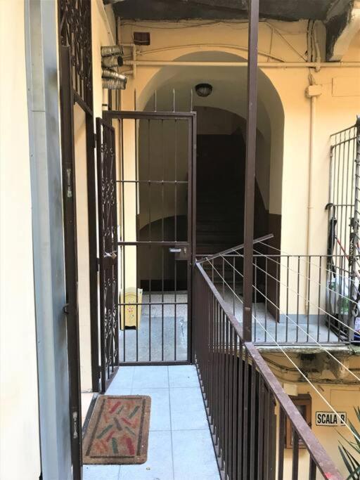 Appartamento Barbarossa In Barbaroux Turin Bagian luar foto